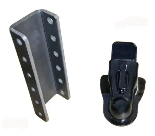 Trailer coupler and mounting bracket