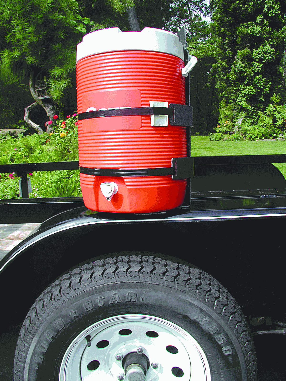 Water cooler mounted on trailer